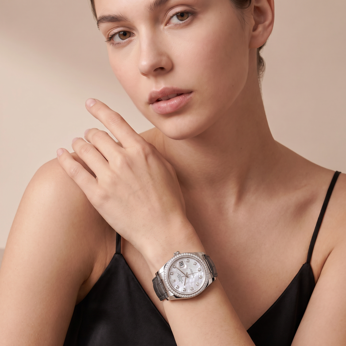 Datejust Mother Of Pearl Dial Diamond Bezel Leather Strap Automatic Watch