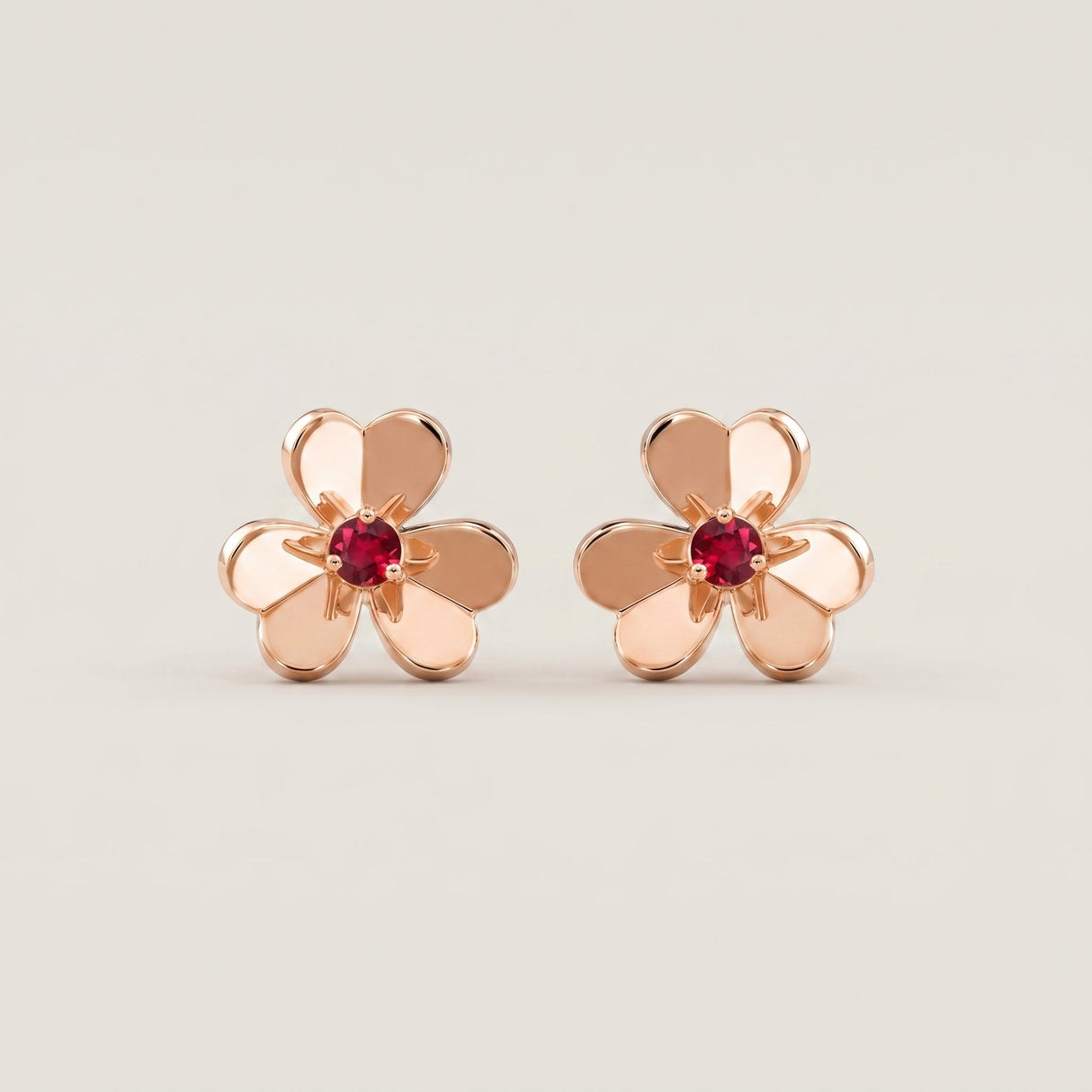Frivole Mini Flower Earrings