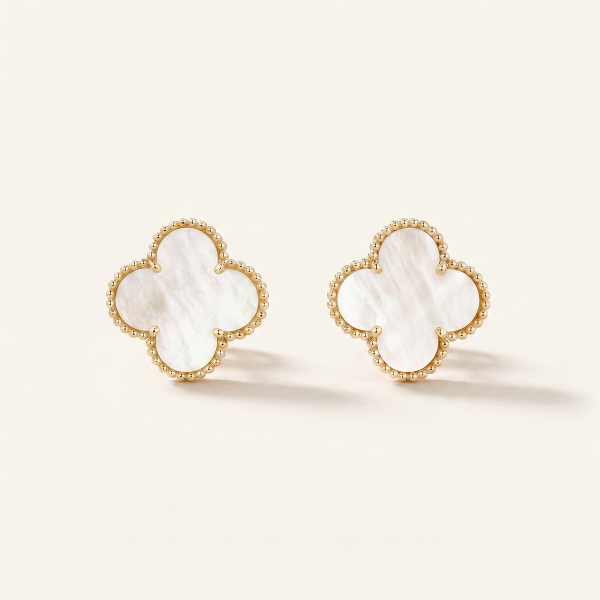 Magic Alhambra Pearl Earrings