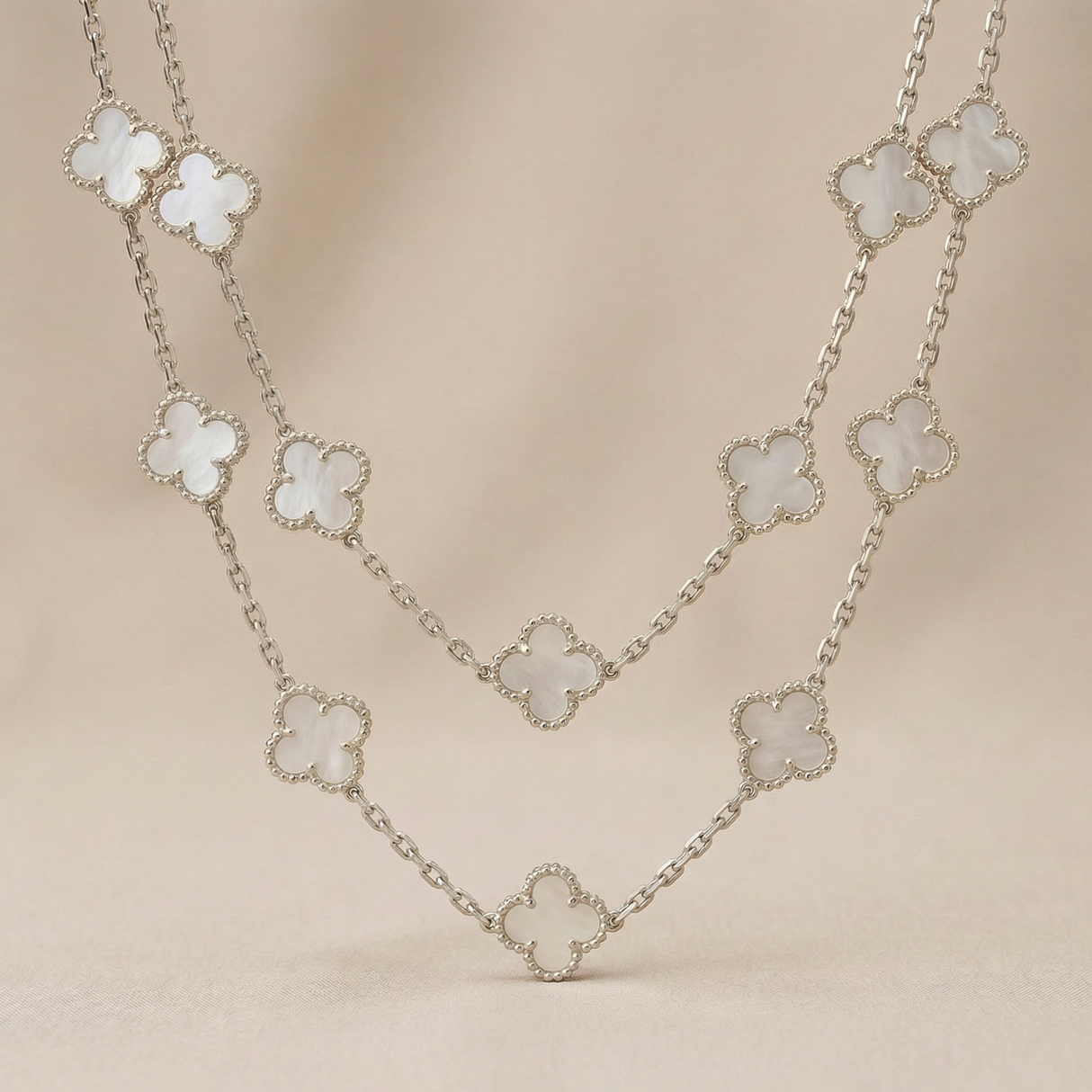 Pearl Vintage Alhambra 20 Motifs Necklace
