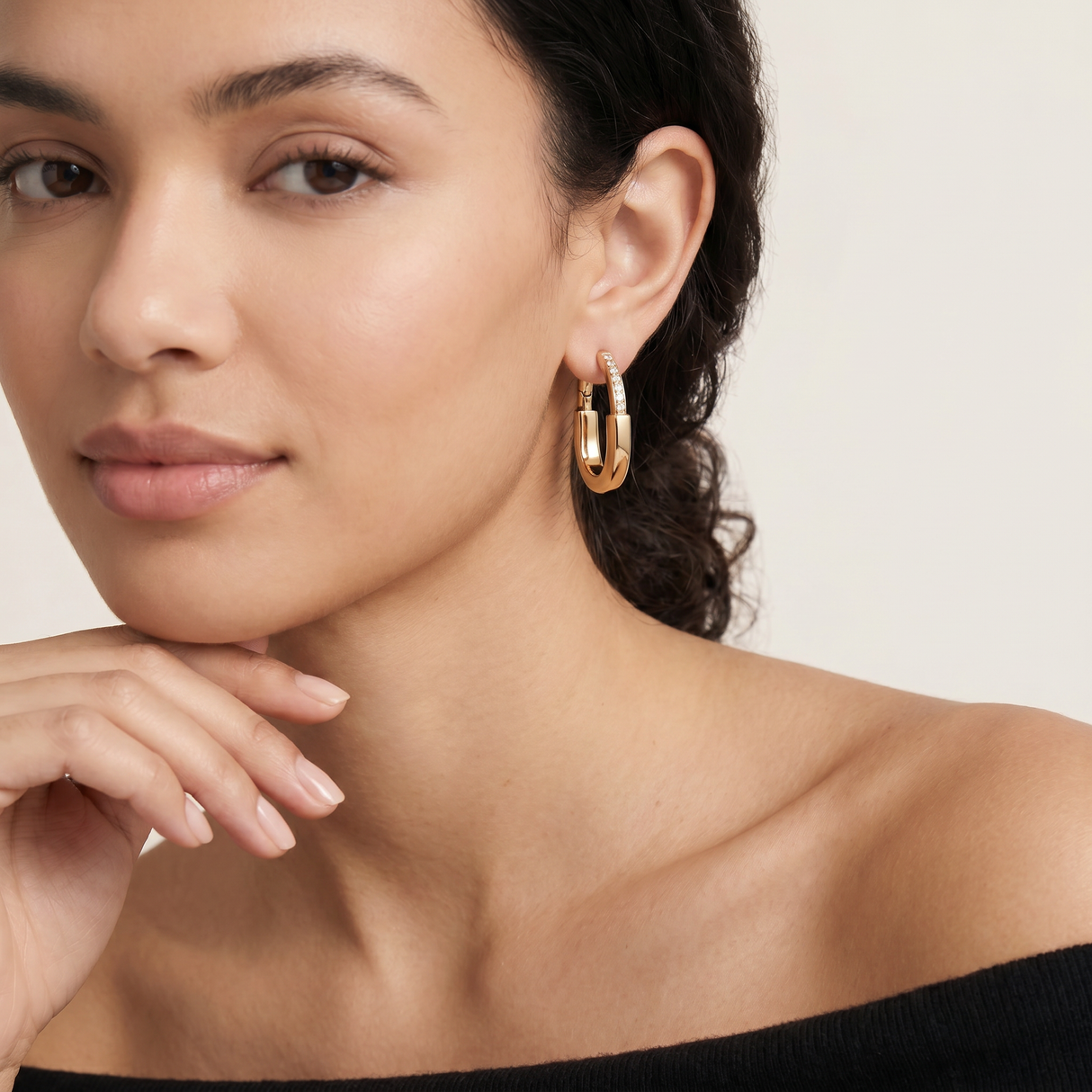 T Lock Medium Hoop Earrings