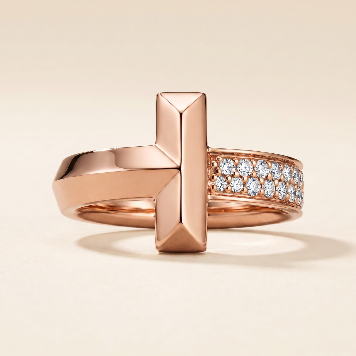 T1 Sparkle Pavé Diamonds Band Ring