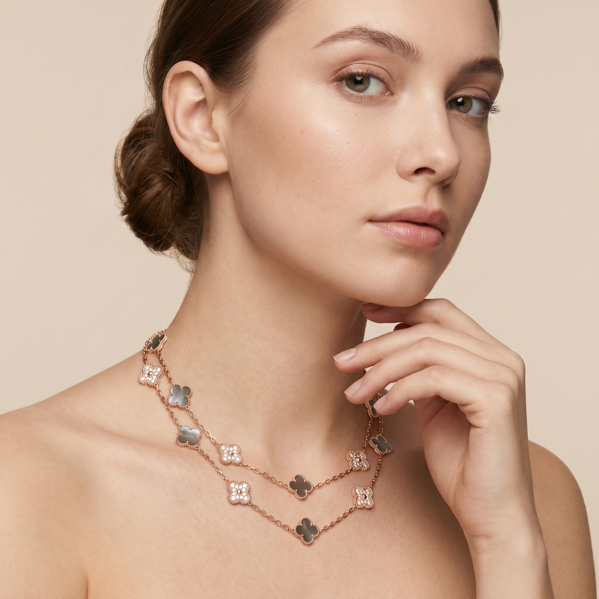 Vintage Alhambra Onyx 20 Motifs Long Necklace