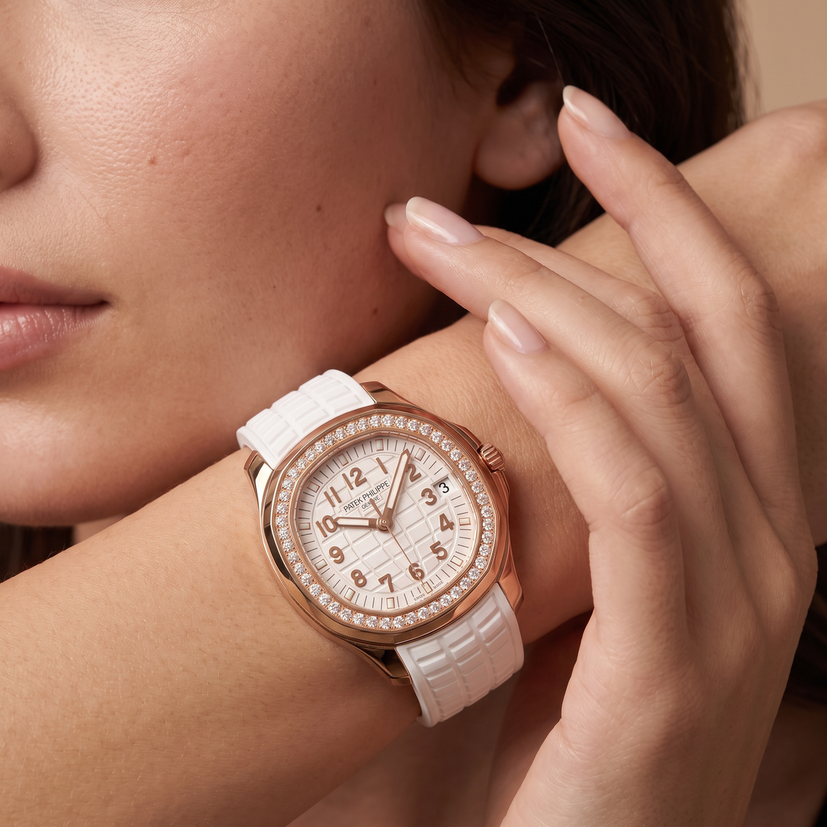 Aquanaut luce White Dial Stone Set Rose Tone Women's Watch