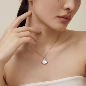 Divas' Dream White Arc 1 Diamond Pendant Necklace