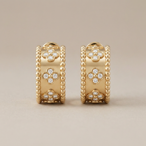 Perlée Clovers Diamonds Hoop Earrings