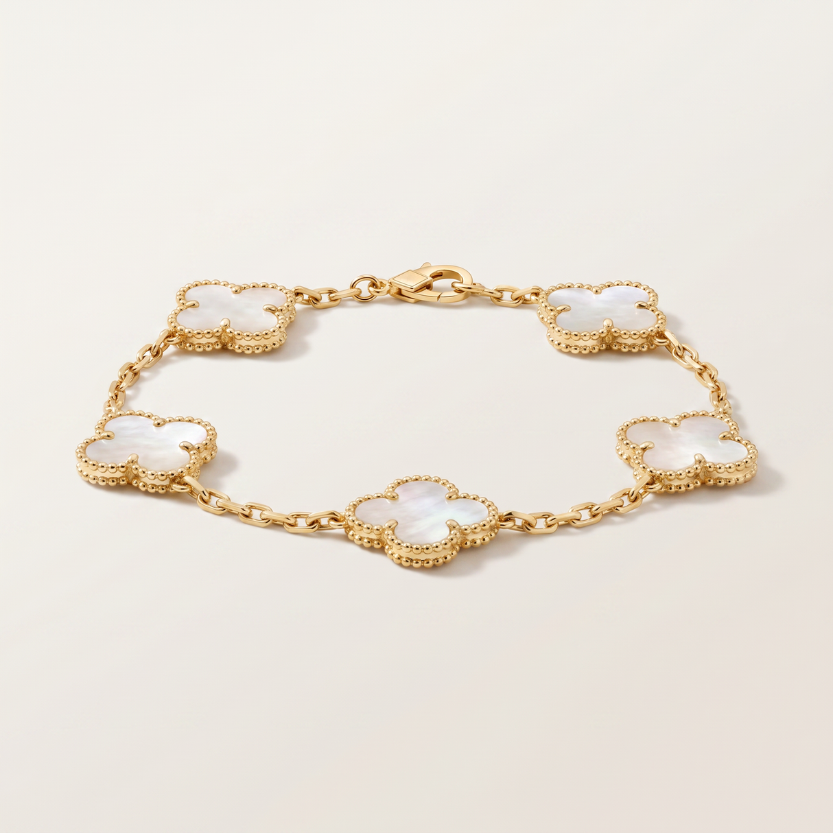 Vintage Alhambra 5 Motifs Mother of Pearl Bracelet