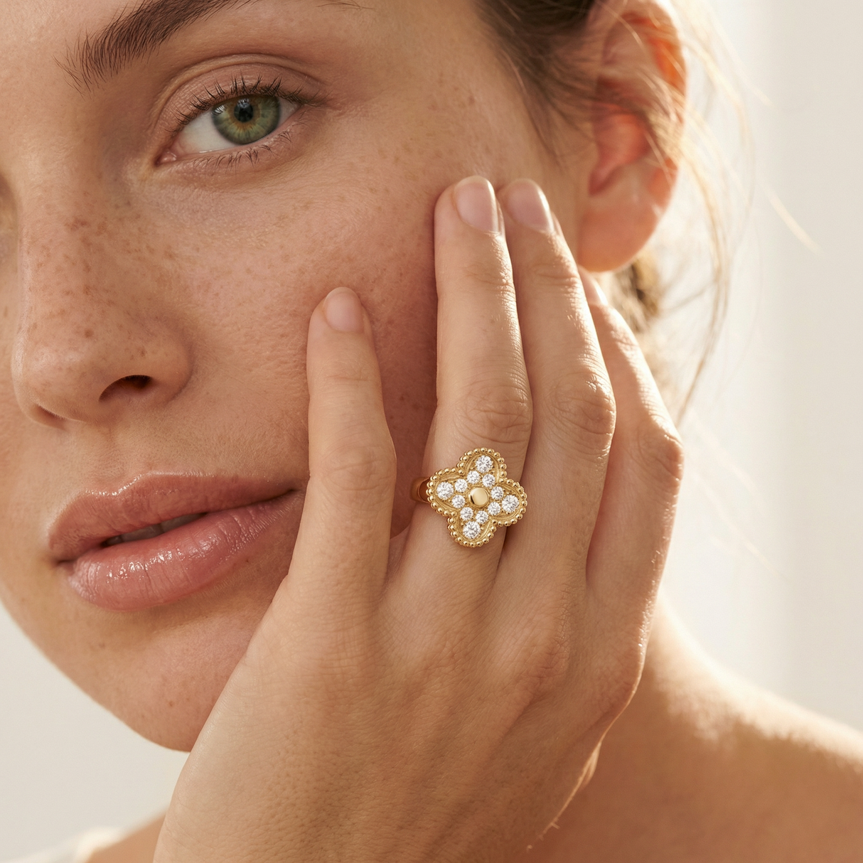 Vintage Alhambra Pavé Ring
