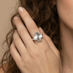 Vintage White Gold Alhambra Ring