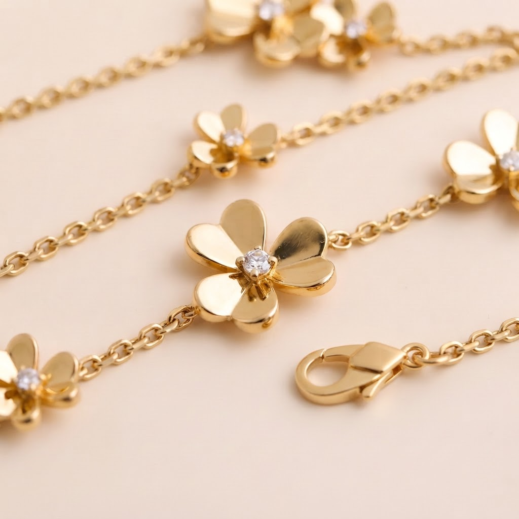 Frivole 9 Flowers Mini Model Necklace