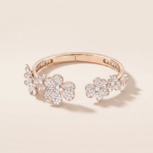 Frivole Seven Flowers Pavé Diamonds Bracelet