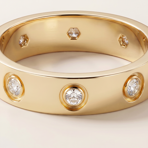 Love 8 Diamonds Wedding Ring