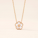 Lucky Flower Motif Necklace