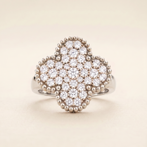 Magic Alhambra Pavé Diamonds Clover Ring