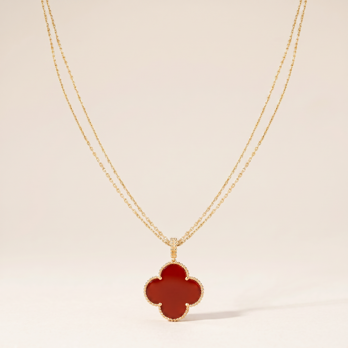 Magic Alhambra One Motif Carnelian Clover Necklace
