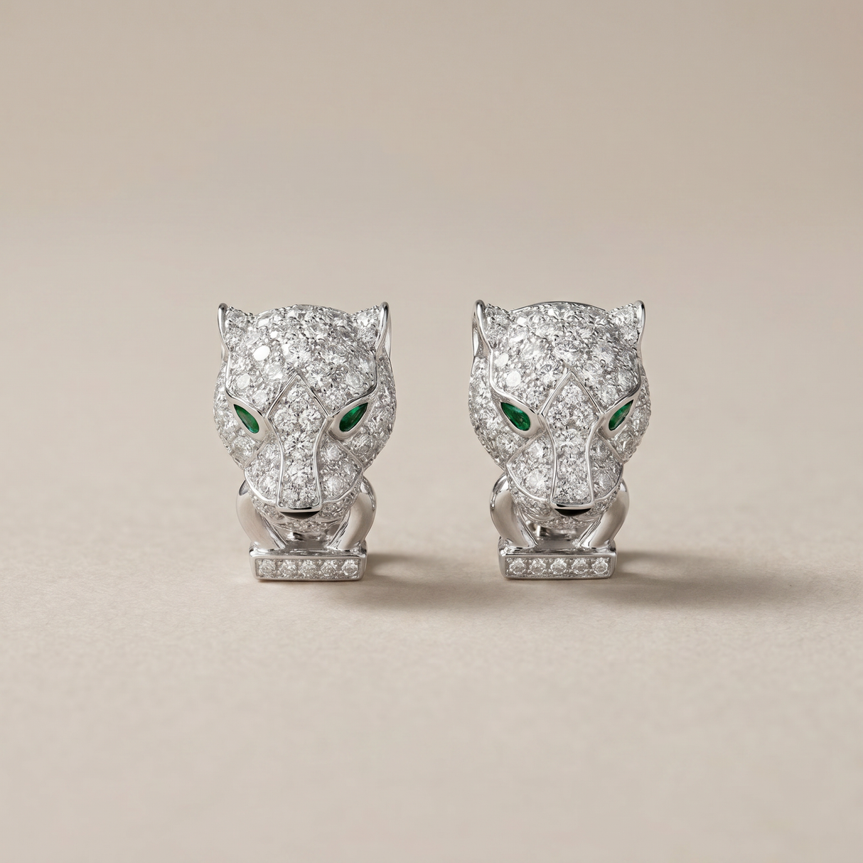 Panthère De Stud Pavé Diamonds Earrings