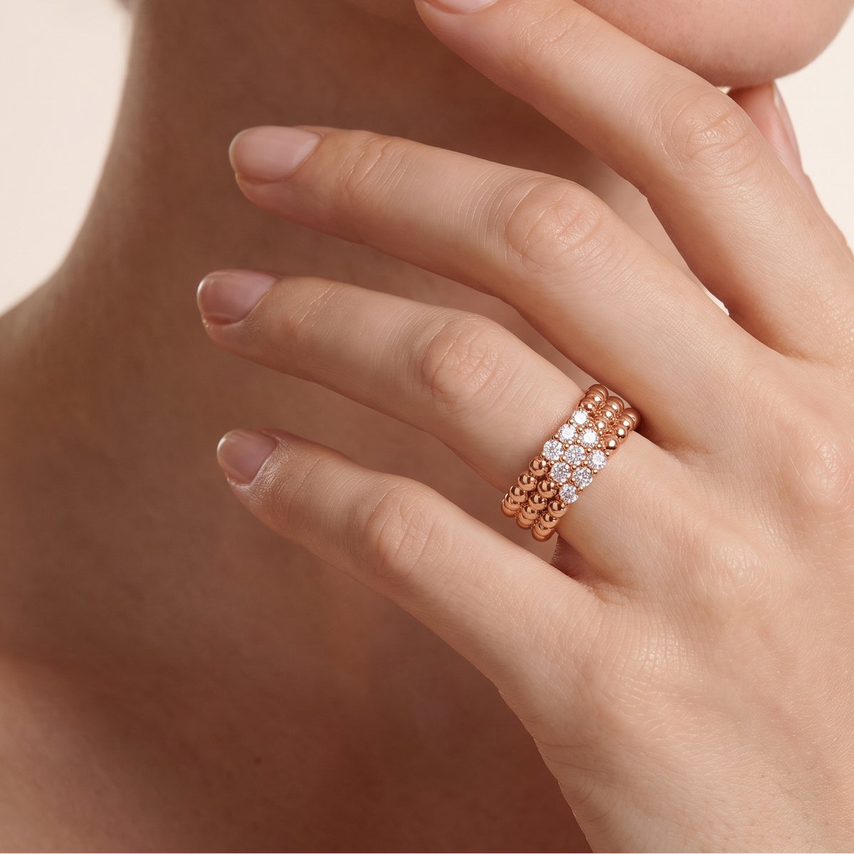 Perlée 3 Row Beaded Mixed Diamond Ring
