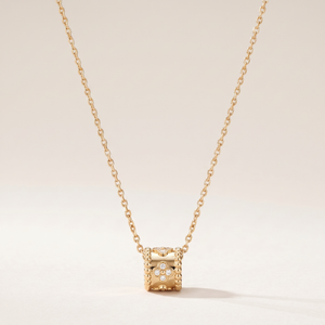Perlée Diamonds Clovers Pendant Necklace