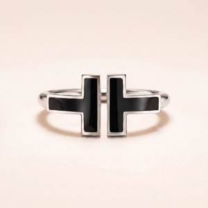 T Black Onyx Wire Ring