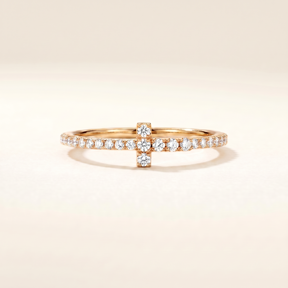 T Wire Pavé Diamonds Band Ring