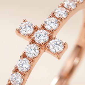 T Wire Pavé Diamonds Band Ring