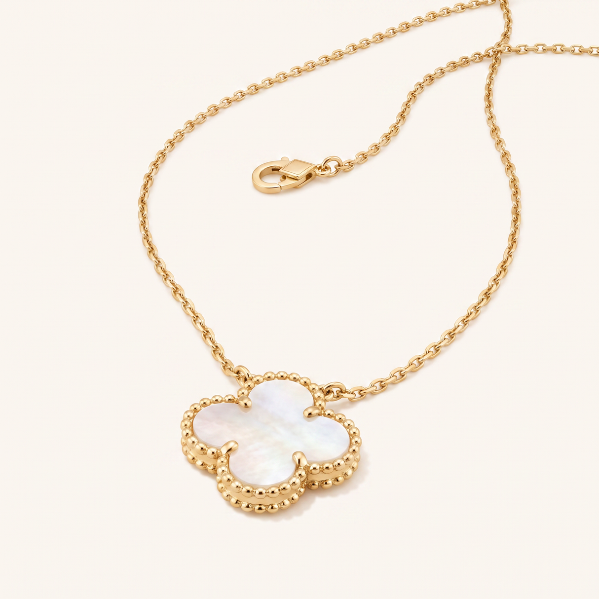 Vintage Alhambra 1 Pearl Motif Necklace