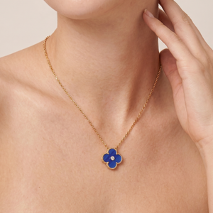 Vintage Alhambra Blue Agate 1 Diamond Clover Necklace