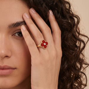 Vintage Alhambra Carnelian Ring