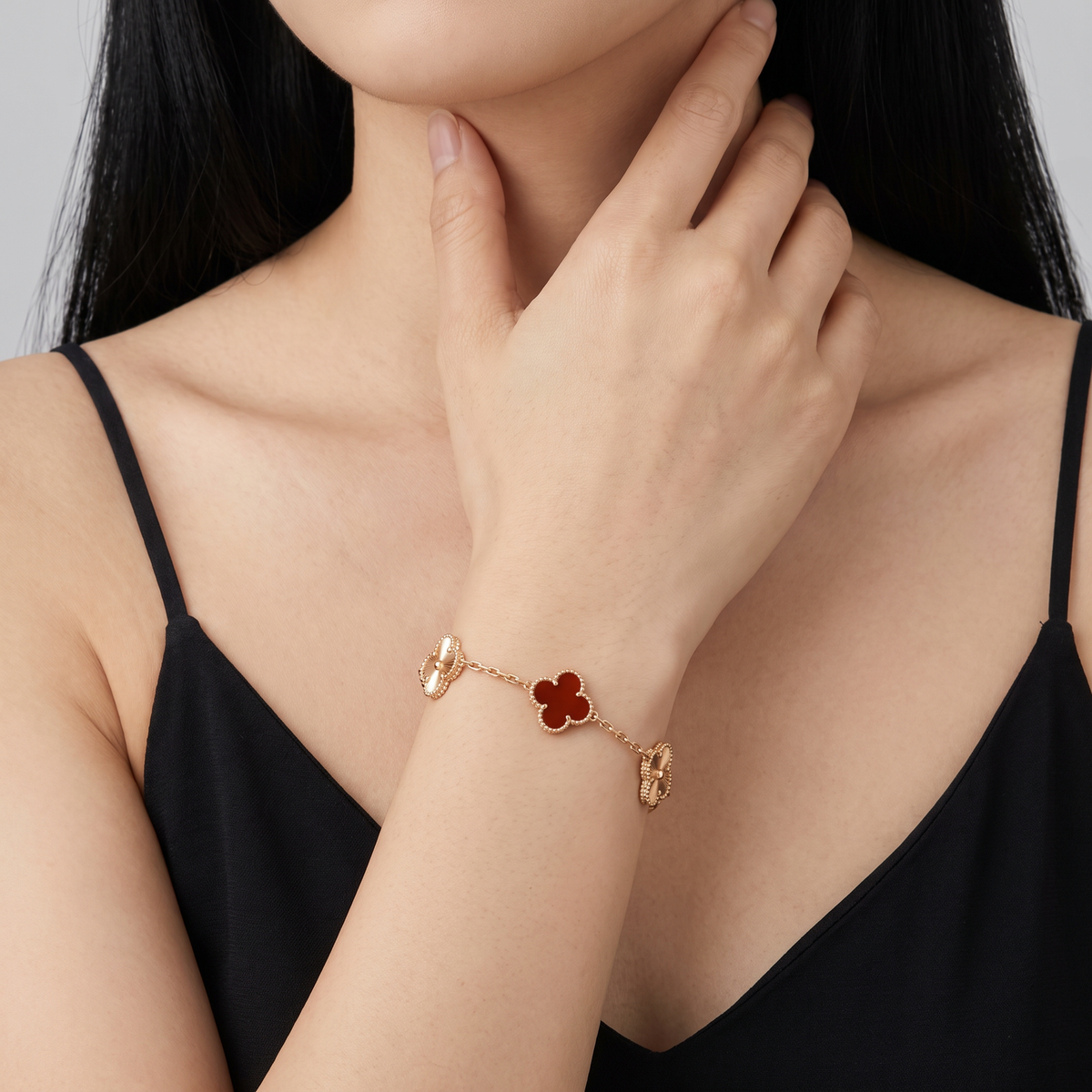 Vintage Alhambra Fluted And Carnelian Clover 5 Motifs Bracelet